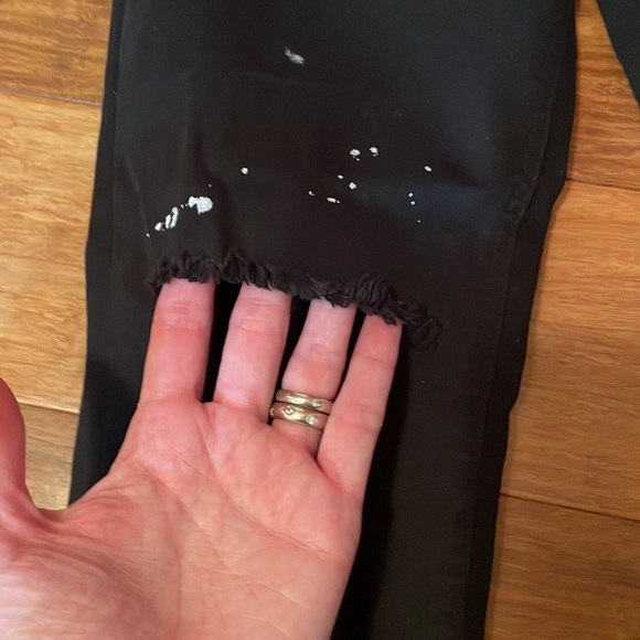 EUC Boys black denim splatter paint jeans with holes size 10. - Picture 4 of 6